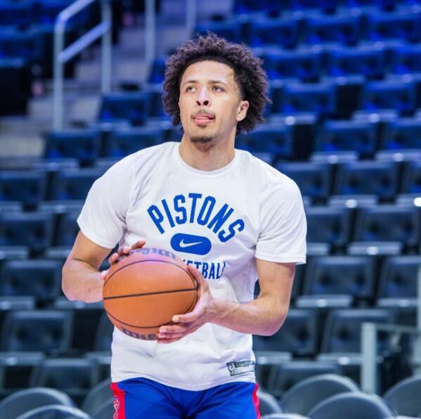 他的表现不 他的表现不