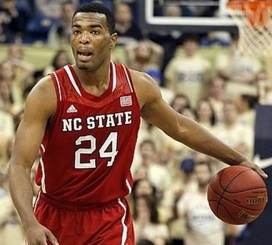 法国队长36+6三分创新高领引大逆转 尼克斯签约不虚此行