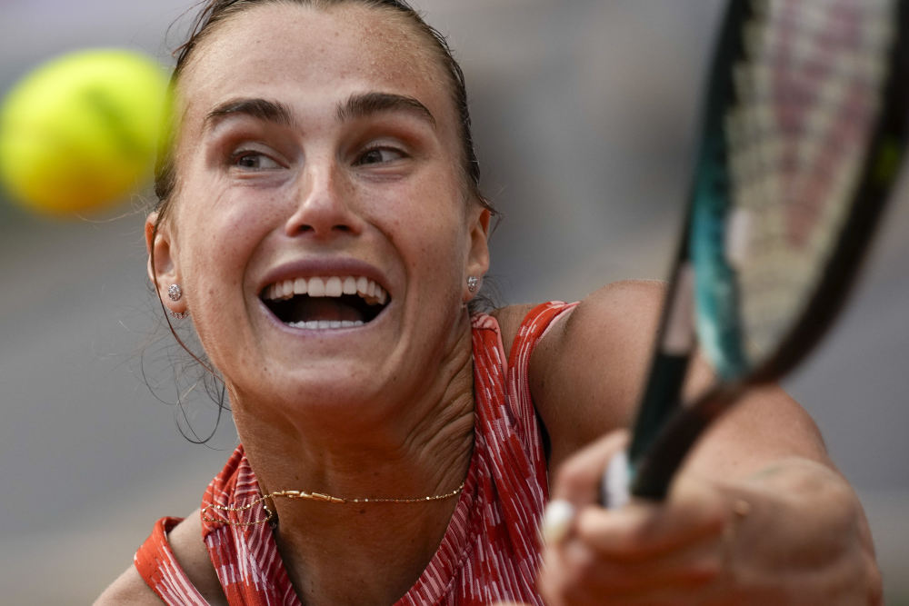 那不勒斯官方：球队租借曼联前锋霍伊伦 含4400万欧强制买断条款