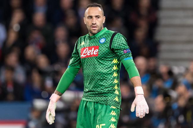 马丁内斯击 马丁内斯击