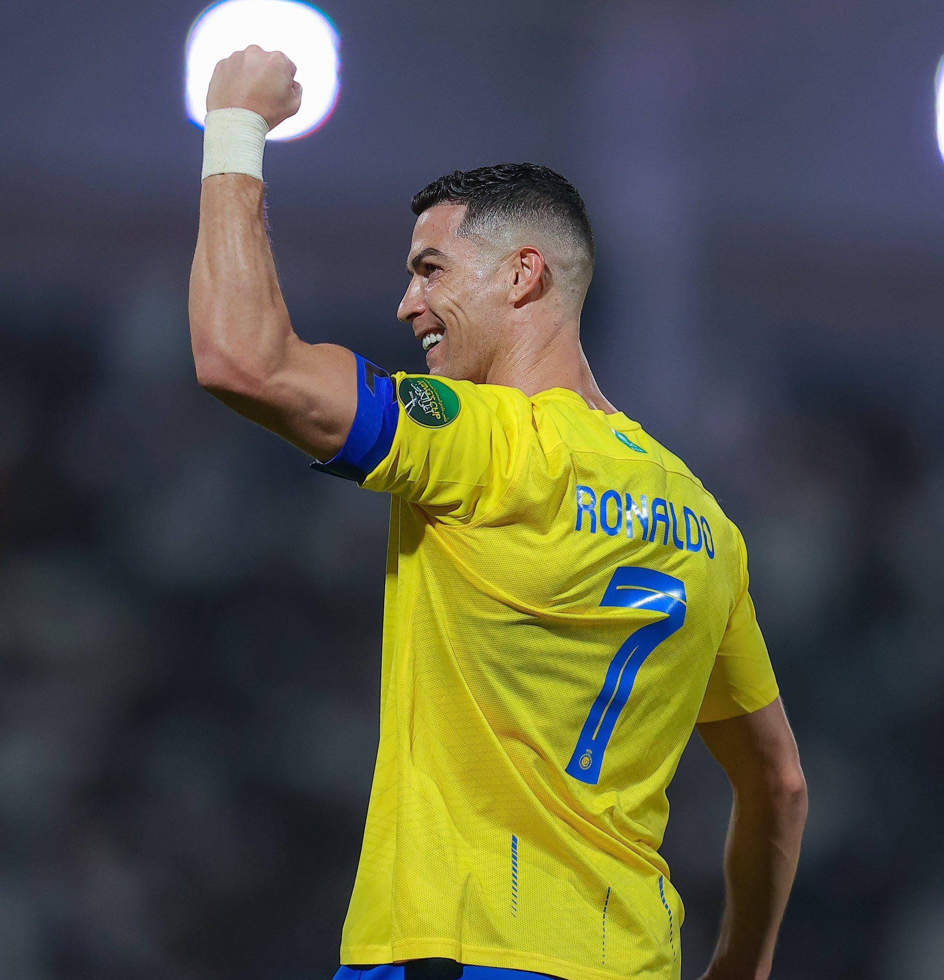 热刺仅4分 热刺仅4分